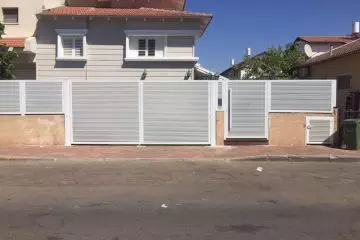 פתרונות גדרות אלומיניום לחצר שלך