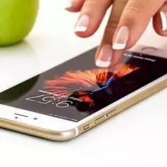 התאמת הטלפון לאדם?