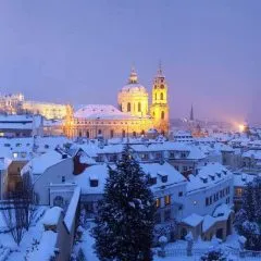 מה גורם לפראג להיות היא עיר שוקקת ומלאת חיים?